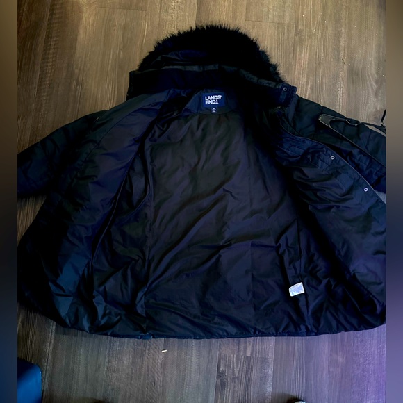 Lands’ End Women’s Down Coat - Picture 4 of 9